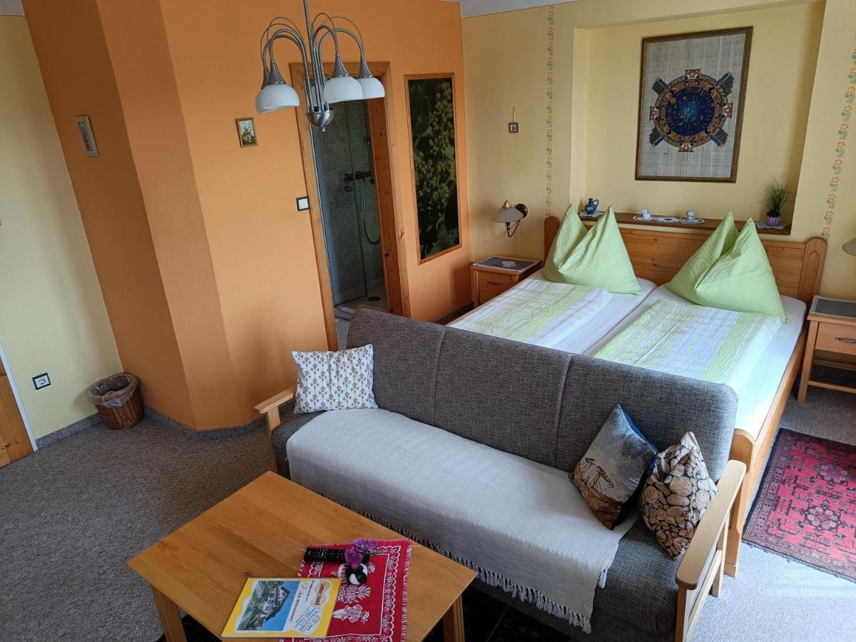 Haus Sundl - Privatzimmer Emmersdorf an der Donau Eksteriør billede